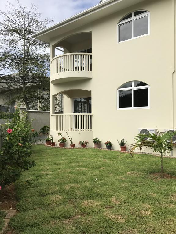 Apartment Flower Garden Self-catering