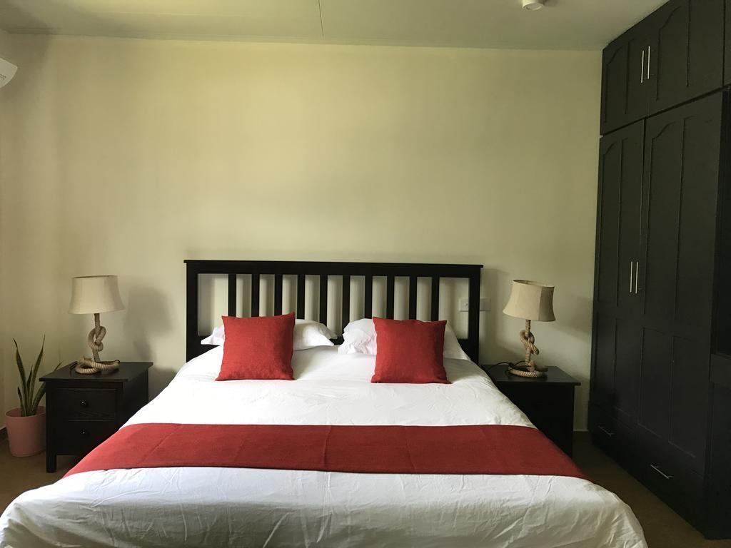 Apartment Flower Garden Self-catering Beau Vallon (Mahe)