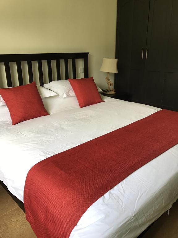 Апартаменты Flower Garden Self-catering